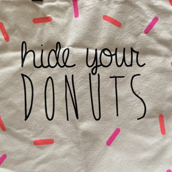 Graphique hide your donuts canvas tote - Picture 3 of 4